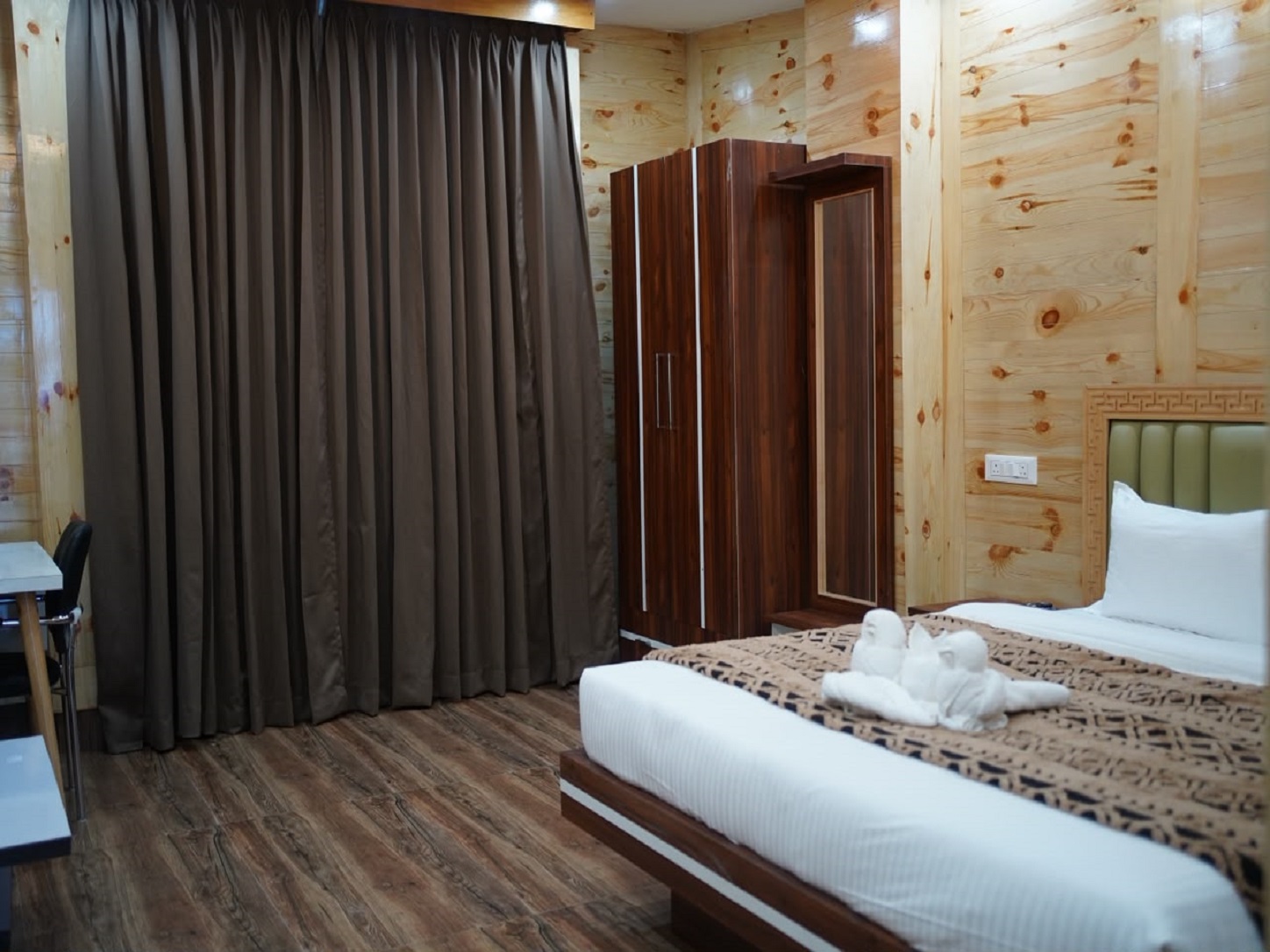 Suite Room